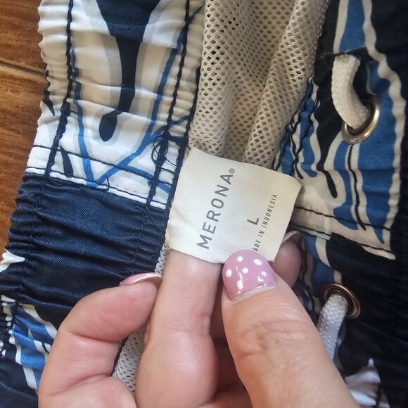 Men’s Swim Trunks | Sz Large | Navy Blue Floral Print with Pockets & Drawstring - Picture 2 of 4